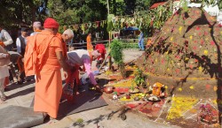 तिहारको चौँथो दिन : आज गोवद्धन पूजा 