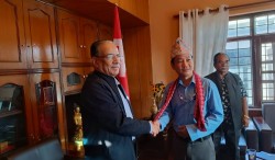 प्रचण्ड भेट्न खुमलटार पुगे हर्क साम्पाङ, के भयो कुराकानी?