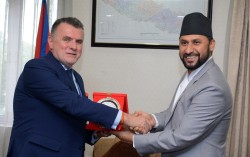 उपप्रधानमन्त्री लामिछाने र स्वीडेनका राजदूत थेलेफबीच भेटवार्ता