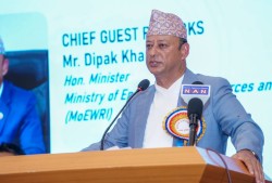 कार्बन बिक्रीबापत प्राप्त रकम विपन्न नागरिकको हितमा परिचालन गर्नुपर्छ: ऊर्जामन्त्री  खड्का