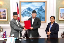  प्रधानमन्त्रीसमक्ष ‘फौजदारी न्याय प्रशासन सुधार अध्ययन प्रतिवेदन’ प्रस्तुत