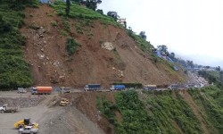 नौबिसे नागढुङ्गा सडक आज र भोलि राति बन्द हुने