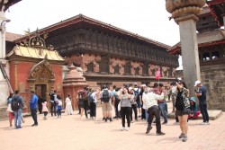 भक्तपुरमा विदेशी पर्यटक
