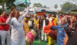 बिहार राज्य चुनावमा प्रधानमन्त्री मोदीको गठबन्धन अगाडि