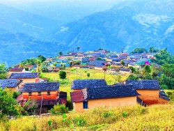 बागलुङको लामिचौर गाउँ