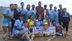 झापाले हात पार्‍यो कोशी प्रदेशस्तरीय महिला फुटबलको उपाधि 