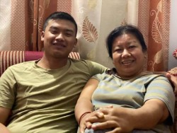 कुशलकी आमा भन्छिन्, ‘साग केलाउँदै छोराको खेल हेरेँ, देशको नाम राख्यो निकै खुसी छु’