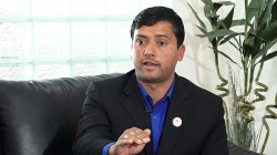 प्रधानमन्त्री  प्रचण्डको विश्वासको मतको विपक्षमा मतदान गर्न एमालेको व्हीप