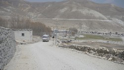 बेनी-जोमसोम-कोरला सडकअन्तर्गत मुस्ताङको लोमान्थाङमा वैकल्पिक सडक निर्माण