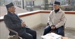 प्रधानमन्त्री दाहाल र एमाले अध्यक्ष ओलीबीच छलफल