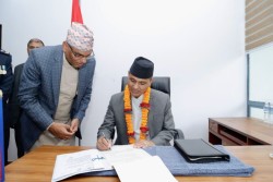 उच्च मनोबलका साथ काम गर्न गृहमन्त्री अर्यालको निर्देशन