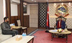 प्रधानमन्त्री प्रचण्ड र रवि लामिछानेबीच भेटवार्ता