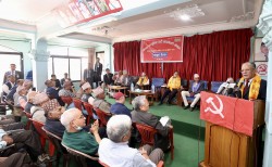 भ्रष्टाचारविरुद्धको आन्दोलन माओवादीबाट मात्रै सम्भव छ : प्रधानमन्त्री