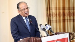 परिवर्तनका पक्षमा खुलेर बोल्न र लेख्न बुद्धिजीवीलाई प्रधानमन्त्रीको आग्रह