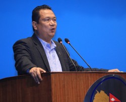 कर्मचारी खटनपटनमा राजनीतिक हस्तक्षेप भयो : मन्त्री मोदी