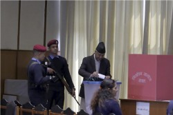 नेपाली कांग्रेस सभापति देउवाद्वारा मतदान