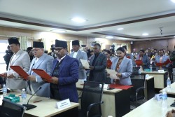 राष्ट्रियसभाका नवनिर्वाचित सदस्यद्वारा शपथ ग्रहण