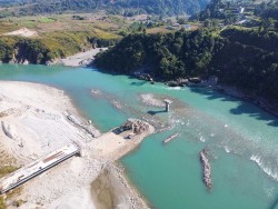 चार वर्षमै सम्पन्न हुनुपर्ने कालीगण्डकीको गडगढीघाट पुल अझै अलपत्र