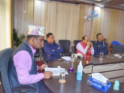  कानुनी अल्झन अन्त्य गरेर सेवा प्रवाह गर्न मन्त्री भण्डारीद्वारा निर्देशन