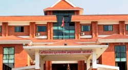 दैलेख डुङ्गेश्वर गाउँपालिकाका लेखा अधिकृत एक लाख घुससहित नियन्त्रणमा