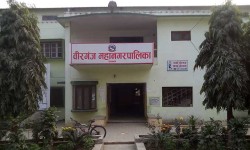 वीरगञ्ज महानगरले तीन उद्योगको मुख्यद्वारमा फोहर थुपारिदियो