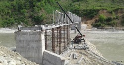 पुल निर्माणमा ढिलाइ, आठ वर्षमा ४० प्रतिशत काम