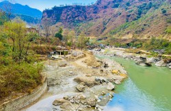 बस्ती संरक्षणका लागि कालीगण्डकीमा तटबन्ध