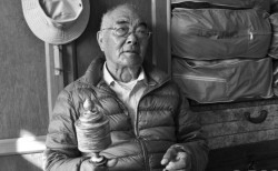 सगरमाथाको पहिलो सफल आरोहण दलका सदस्य कान्छा शेर्पाको निधन