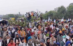 भारतमा किसान आन्दोलनको दोस्रो दिन आज पनि दिल्लीमा सुरक्षा व्यवस्था कडा