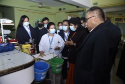 अस्पतालजन्य फोहोर व्यवस्थापनको अनुगमन शुरु गर्यो काठमाण्डौ महानगरले