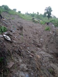 लमजुङ पहिरो अपडेट : पहिरोमा परेर बेपत्ता भएका चारमध्ये एकजनाको शव फेला