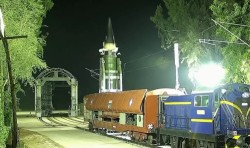 भारतले रेल आधारित मोबाइल लन्चरबाट पहिलो पटक मिसाइल परीक्षण गर्‍याे