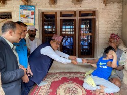 सन्तोषीले घरमै पाउनुभयो नागरिकता