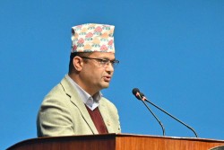 उपभोक्ता अदालत छिटो स्थापनाका लागि पहल गर्छु: मन्त्री गिरी