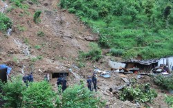 बाढीपहिरोमा परी ८३ जनाको मृत्यु, १०६ घाइते