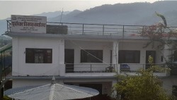 पर्वतका ग्रामीण सडकमा बन्दैछन् 'मोटरेबल पुल'