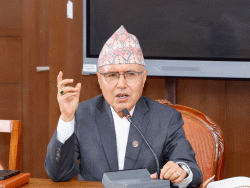 आन्तरिक उत्पादनमा आधारित उपभोग बढाउन आवश्यक : अर्थमन्त्री खनाल