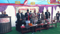 मुख्यमन्त्री कार्कीद्वारा शपथ ग्रहण 