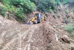 सिरहा–उदयपुरका विकट बस्तीलाई जोड्ने कच्ची ‘ट्रयाक’ खुल्यो