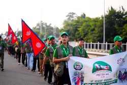 सडकआश्रित मानवको राष्ट्रिय उद्घार यात्राको टोली चितवनमा