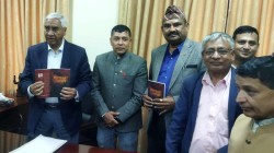 कांग्रेस सभापति देउवाद्वारा श्रीराम श्रेष्ठको पुस्तक ‘खनियाबास विद्रोह’ सर्वजनिक