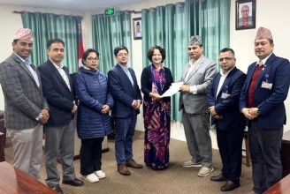 स्वास्थ्य प्रणाली सुधारका लागि स्वास्थ्यमन्त्रीलाई चिकित्सक सङ्घद्वारा सुझाव पेस