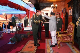 भारतीय स्थल सेनाध्यक्ष धिरज सेठलाई नेपाली सेनाको मानार्थ महारथीको दर्जा प्रदान