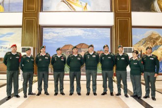 प्रधान सेनापतिद्वारा दर्ज्यानी चिन्ह प्रदान