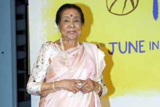 भारतीय गायिका आशा भोसलेको निधन