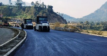 बागलुङमा एघार सडक धमाधम स्तरोन्नति हुँदै