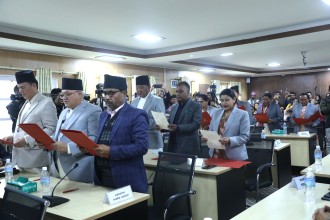 राष्ट्रियसभाका नवनिर्वाचित सदस्यद्वारा शपथ ग्रहण