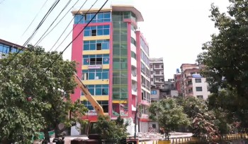 अनामनगरको साततले भवनमा चल्यो डोजर