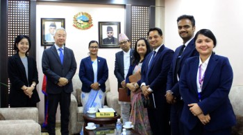 कानुन मन्त्री गौतम र जापानी राजदूत टोरूबीच भेटवार्ता