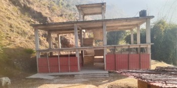 पर्वतमा बजेट अभावमा विद्यालय भवन निर्माण अधुरो